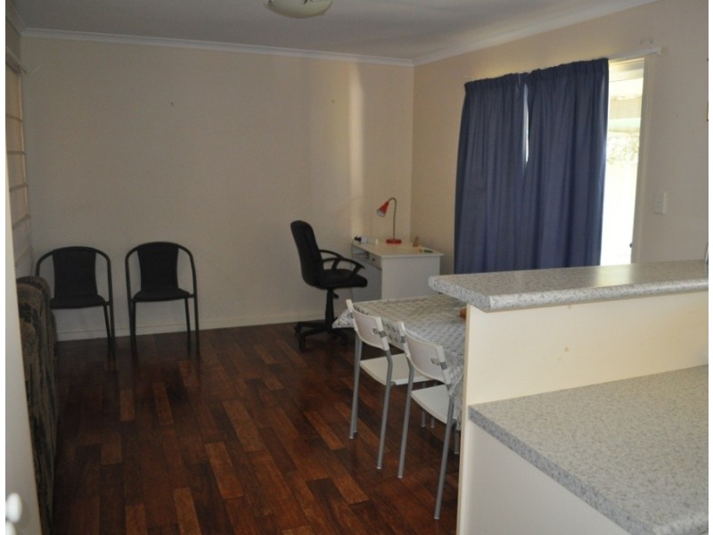 5/2 GREVILLEA CLOSE, Roxby Downs SA 5725