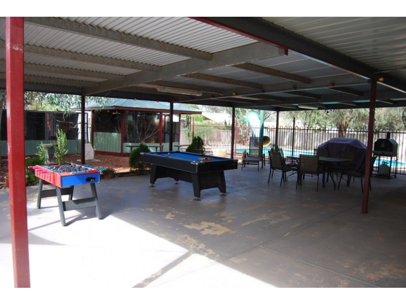16 MULGARIA CRESCENT, Roxby Downs SA 5725