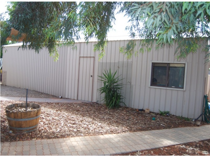 16 MULGARIA CRESCENT, Roxby Downs SA 5725