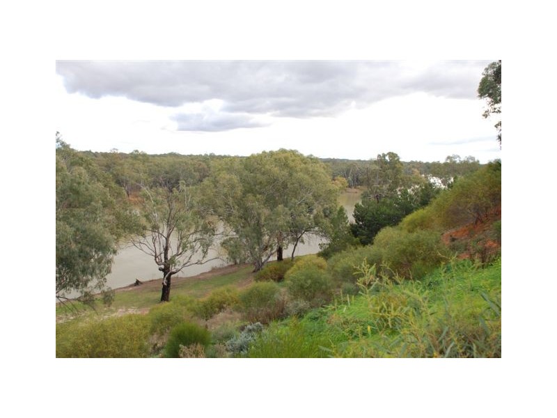 1 Lookout Drive, Paringa SA 5340