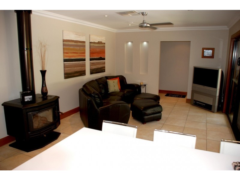 2 Alma Street, Renmark SA 5341
