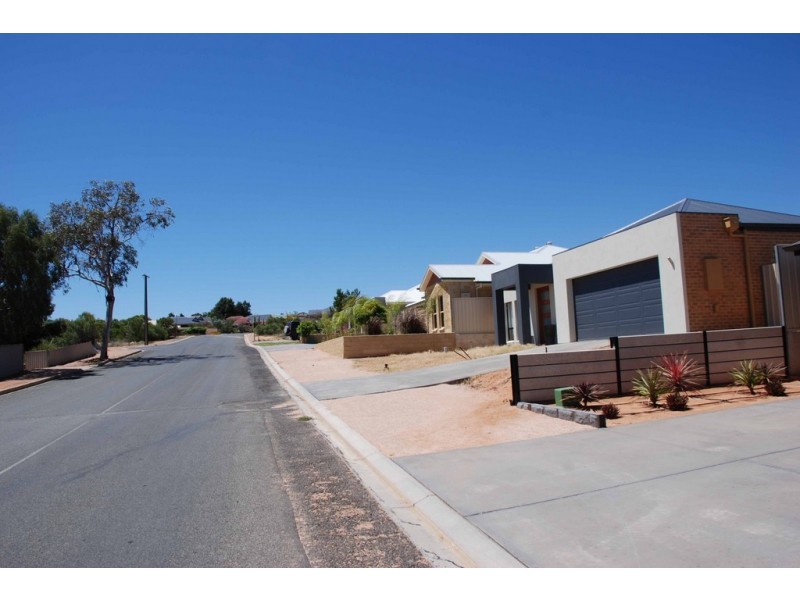 Lot 200 Hughes Avenue, Paringa SA 5340