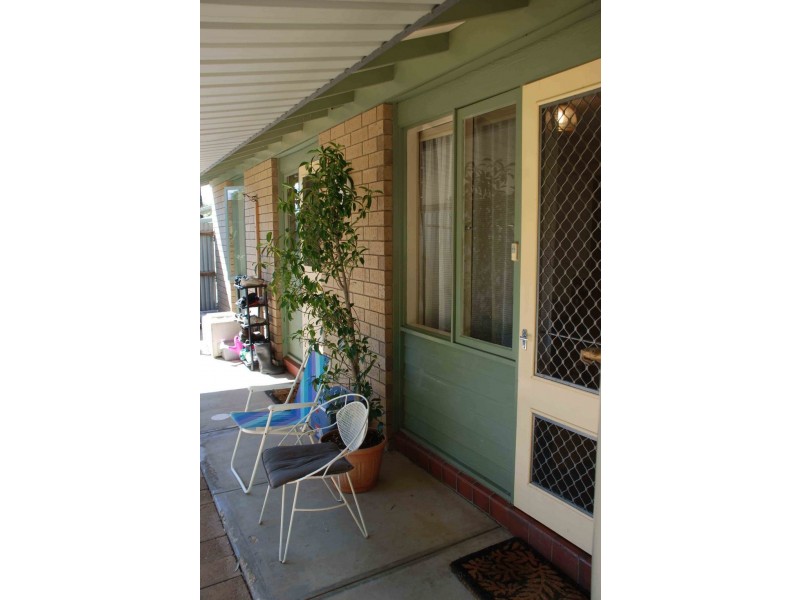 Unit 1/92 Cowra Street, Renmark SA 5341