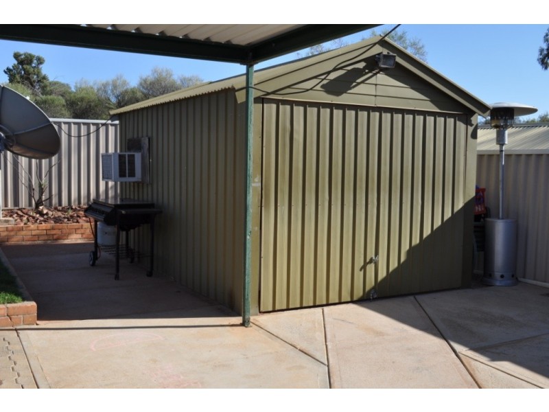 55 PIONEER DRIVE, Roxby Downs SA 5725