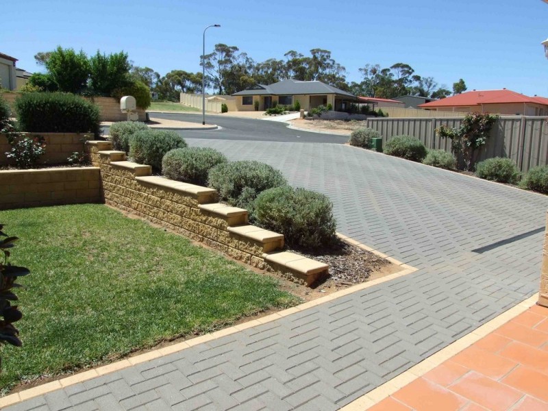 30 McLean Street, Berri SA 5343