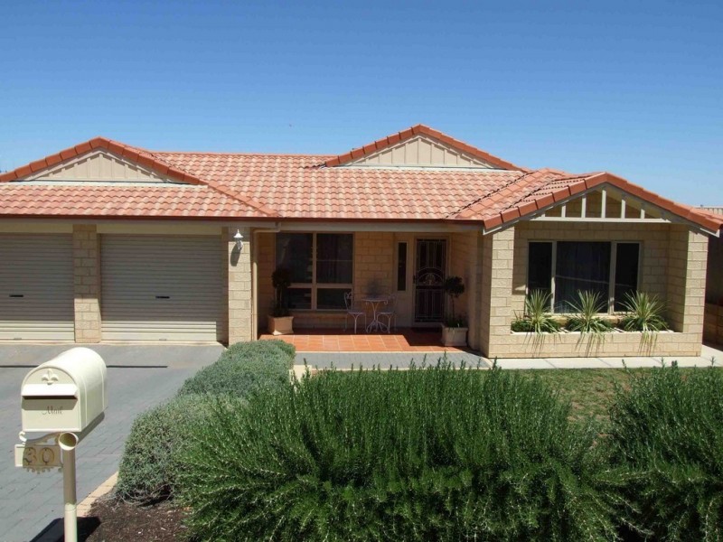 30 McLean Street, Berri SA 5343