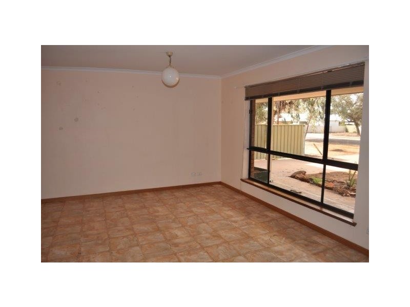 3 Boorook St, Woomera SA 5720