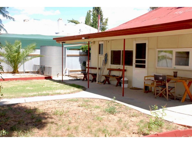 202 Sixteenth Street, Renmark SA 5341