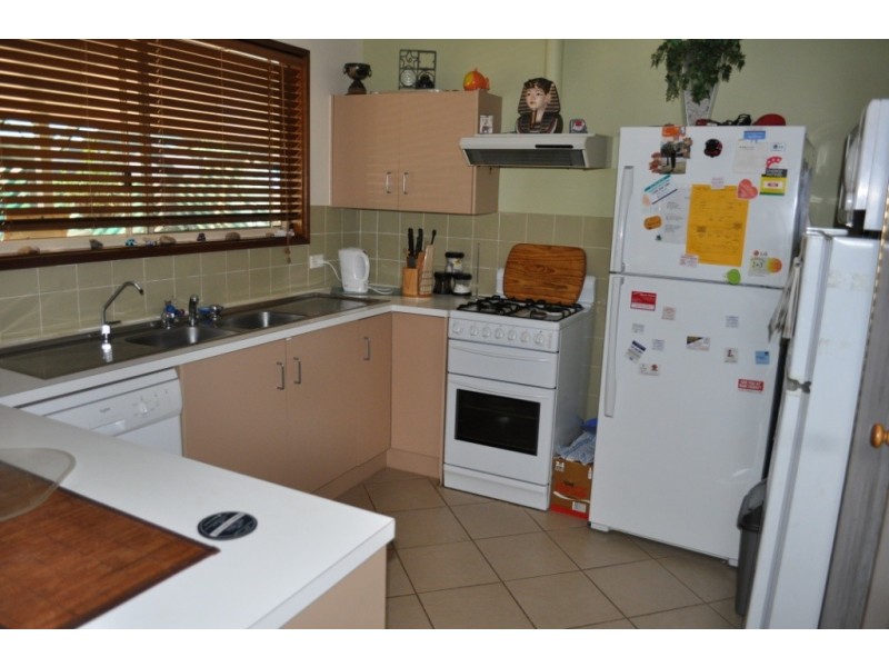 6 HAMILTON COURT, Roxby Downs SA 5725