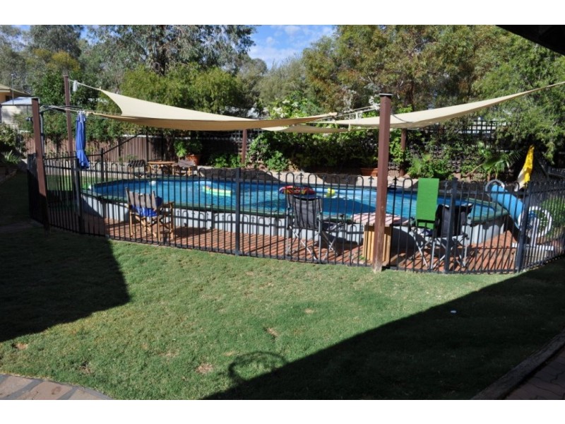 6 HAMILTON COURT, Roxby Downs SA 5725