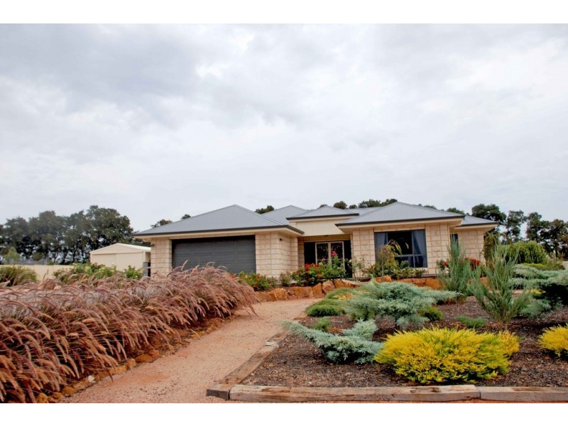 8 Warrakoo Court, Paringa SA 5340