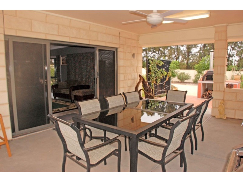 8 Warrakoo Court, Paringa SA 5340