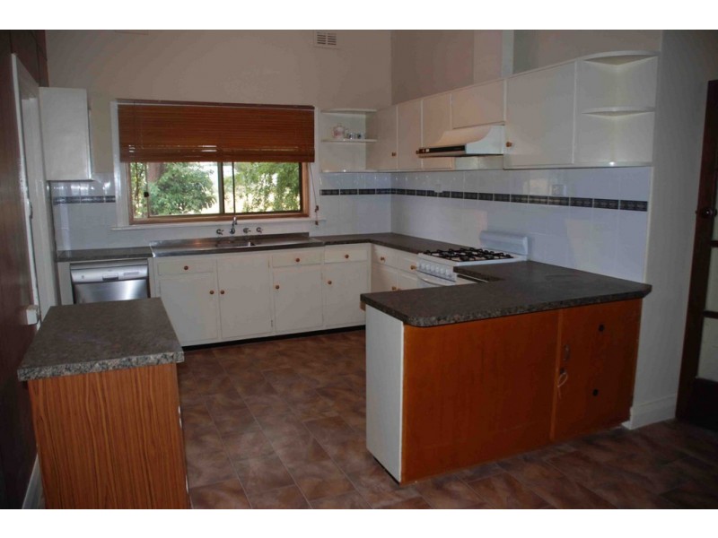 74 Arumpo Street, Renmark SA 5341