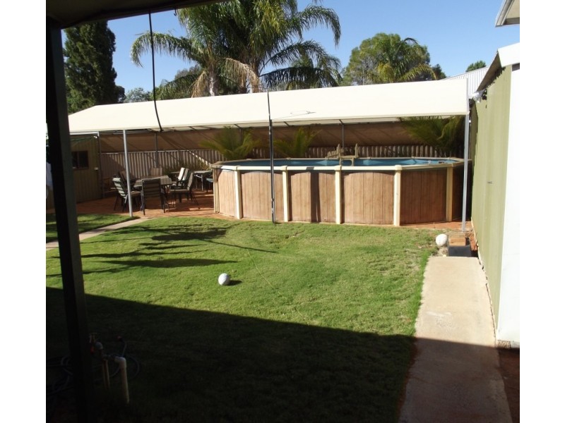 62 AXEHEAD ROAD, Roxby Downs SA 5725