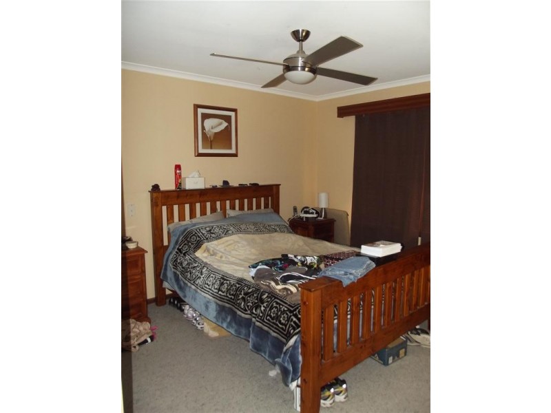 24 Kennebery Crescent, Roxby Downs SA 5725