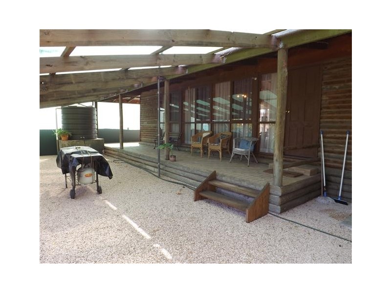13 Railway Terrace, Renmark SA 5341