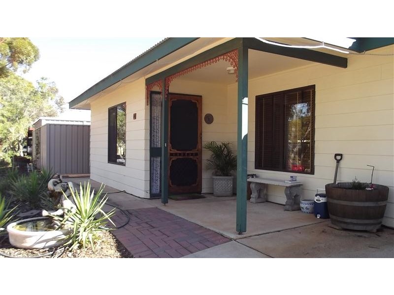 51 PIONEER DRIVE, Roxby Downs SA 5725