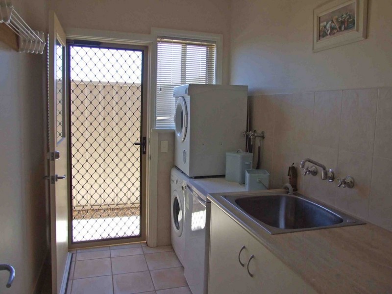 30 McLean Street, Berri SA 5343