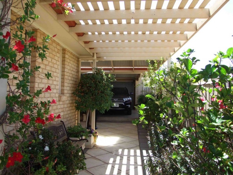 30 McLean Street, Berri SA 5343