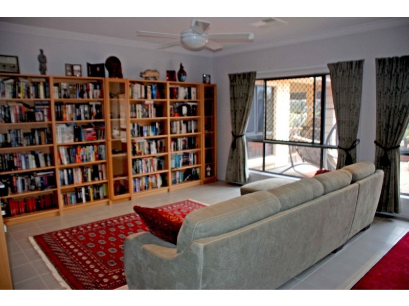 8 Warrakoo Court, Paringa SA 5340