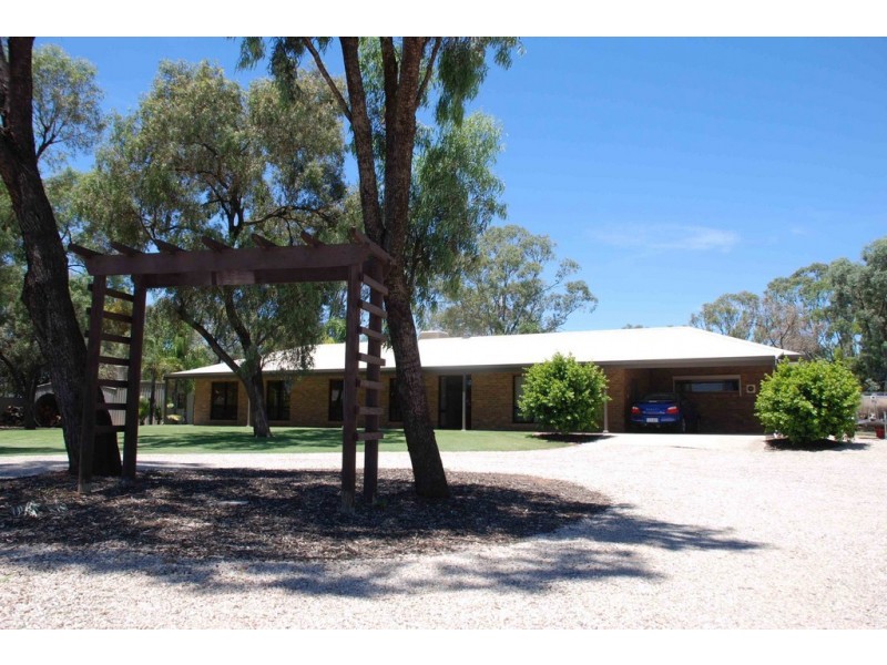 2 Alma Street, Renmark SA 5341