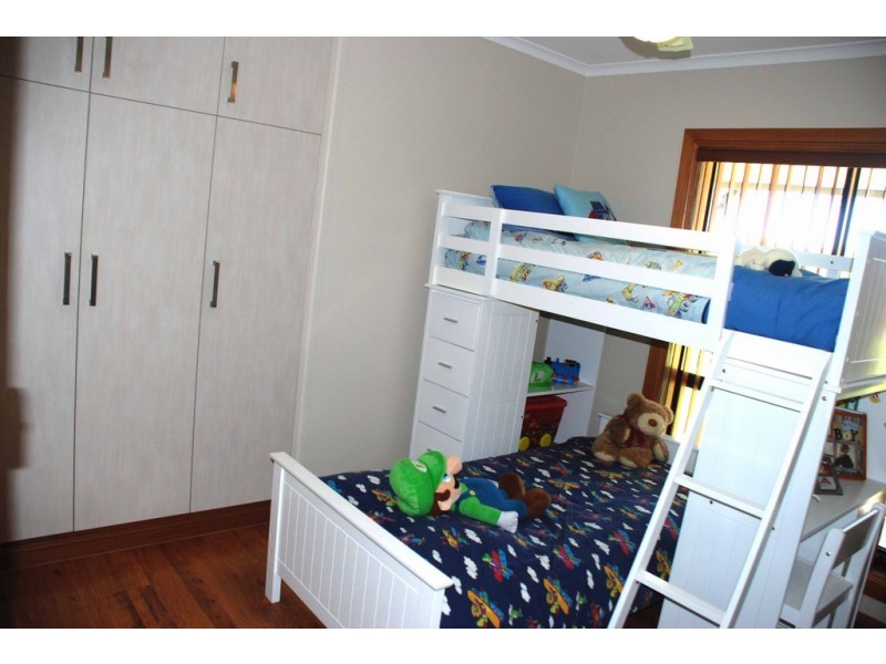 2 Alma Street, Renmark SA 5341