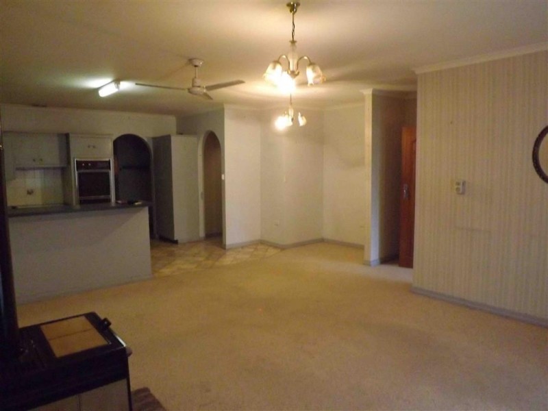 15 Streeter Ave, Glossop SA 5344