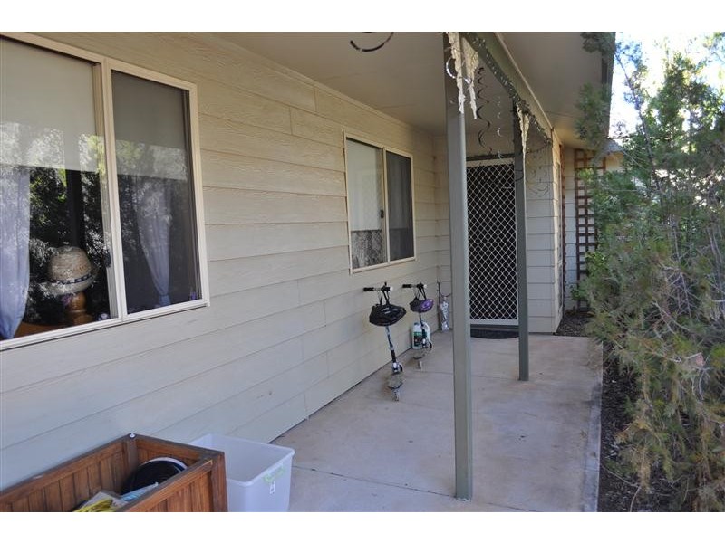 42 Hermit Street, Roxby Downs SA 5725