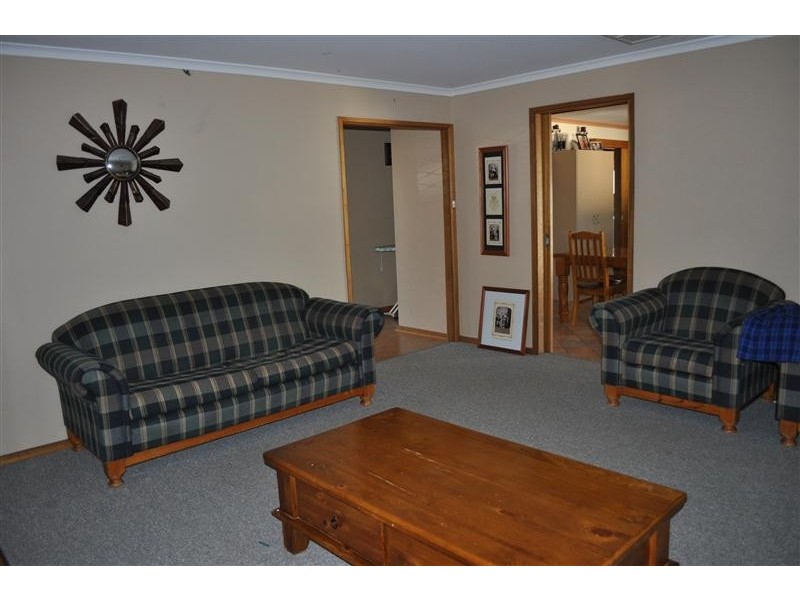 42 Hermit Street, Roxby Downs SA 5725