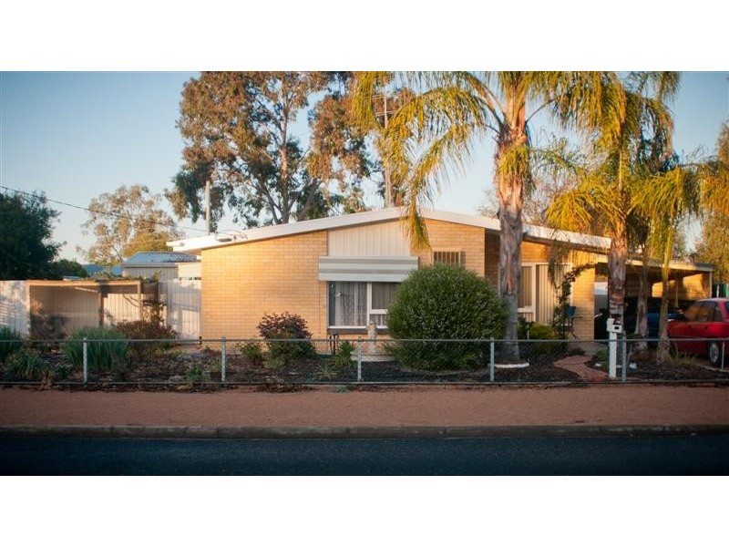 11 Myall Street, Renmark SA 5341