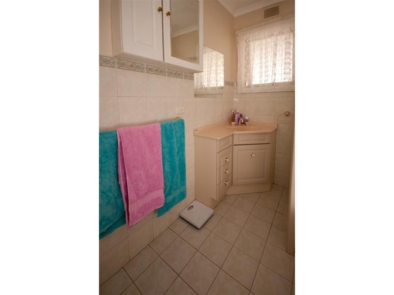 11 Myall Street, Renmark SA 5341