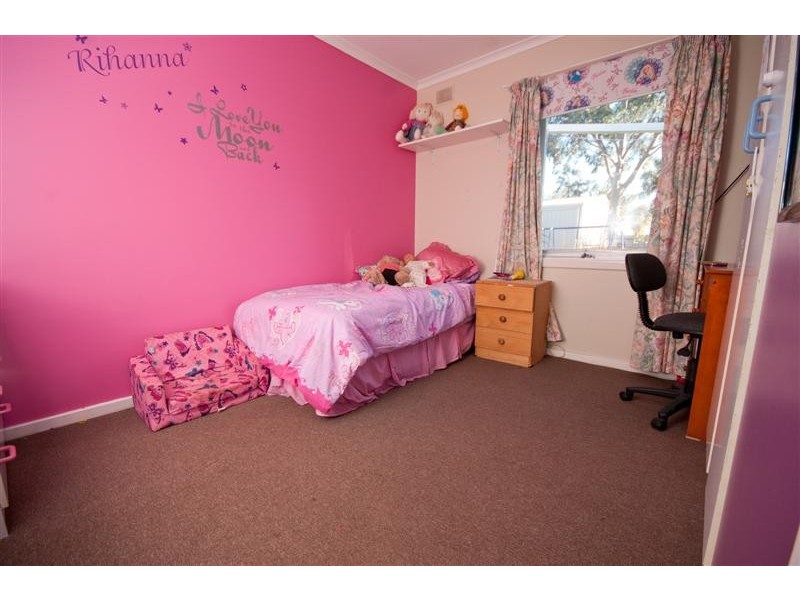 11 Myall Street, Renmark SA 5341