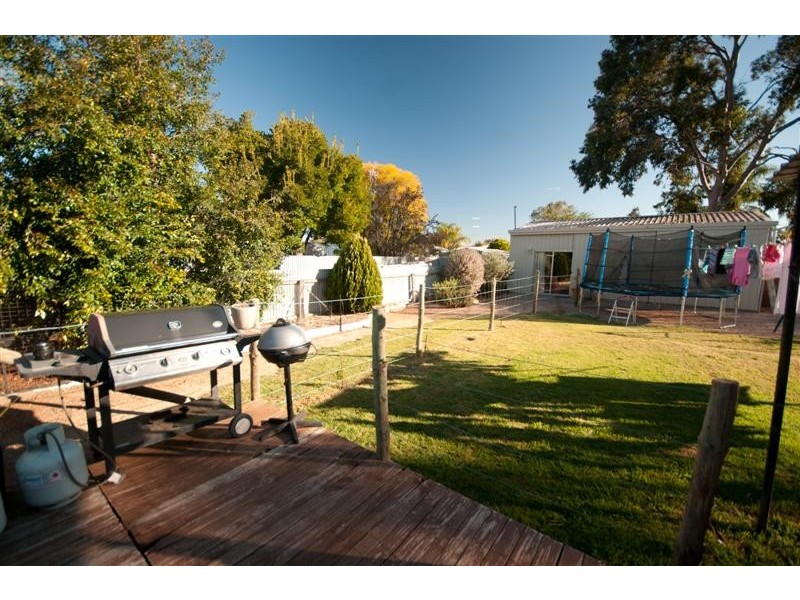11 Myall Street, Renmark SA 5341