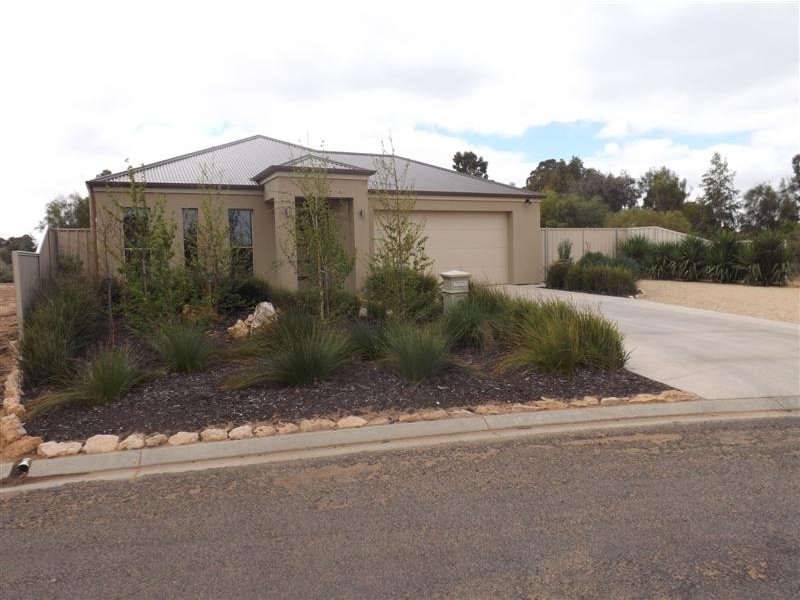 5 Cook Street, Renmark SA 5341
