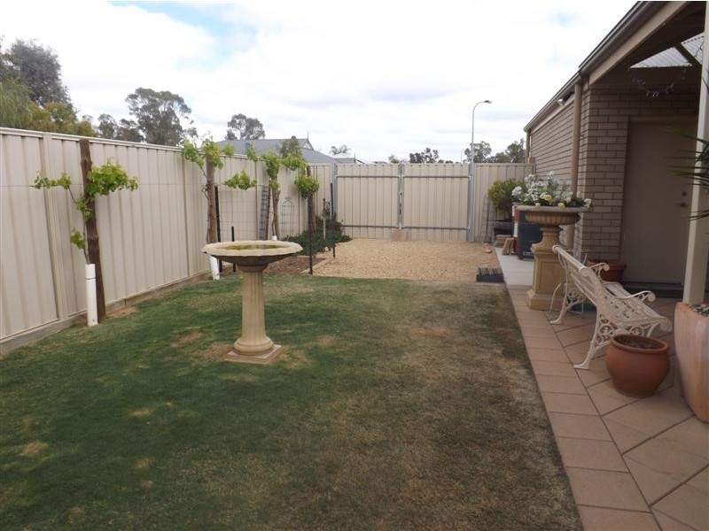 5 Cook Street, Renmark SA 5341