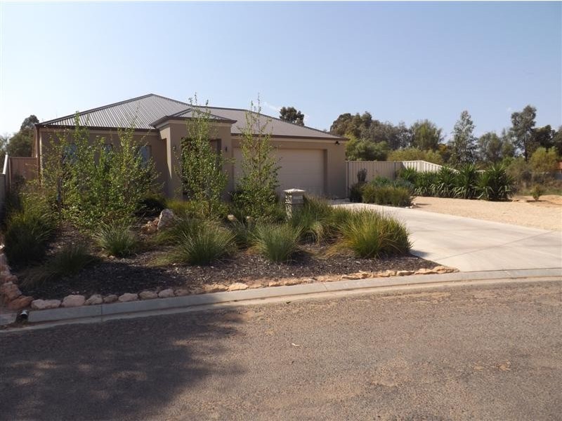 5 Cook Street, Renmark SA 5341