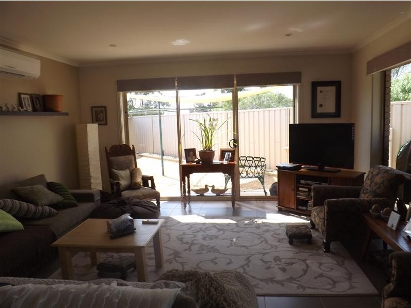 5 Cook Street, Renmark SA 5341