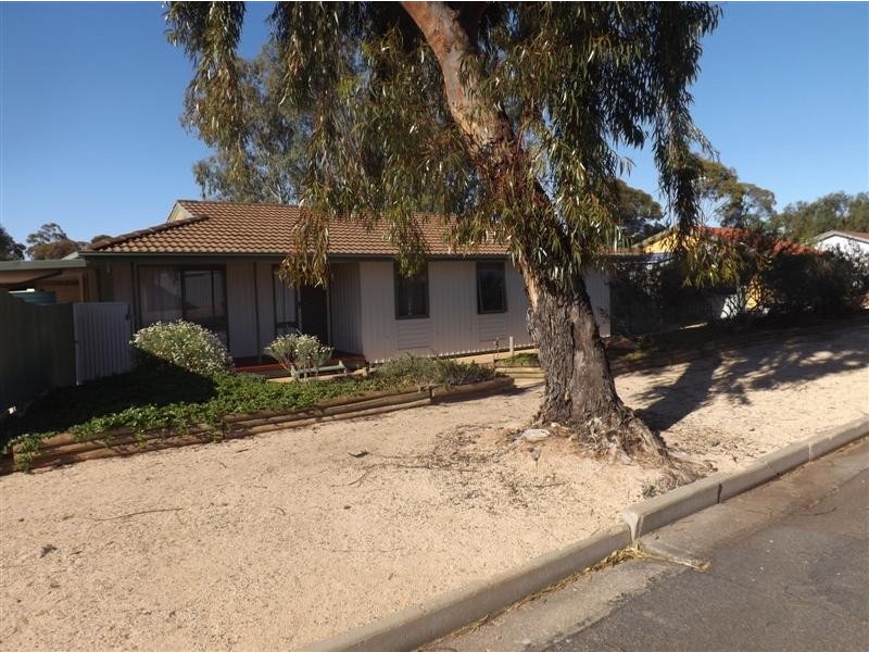 14 Bahnisch Ave, Berri SA 5343