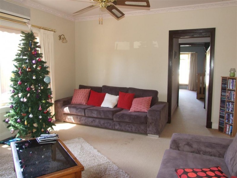 30 Third Street, Loxton SA 5333
