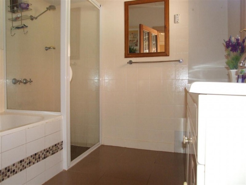 30 Third Street, Loxton SA 5333