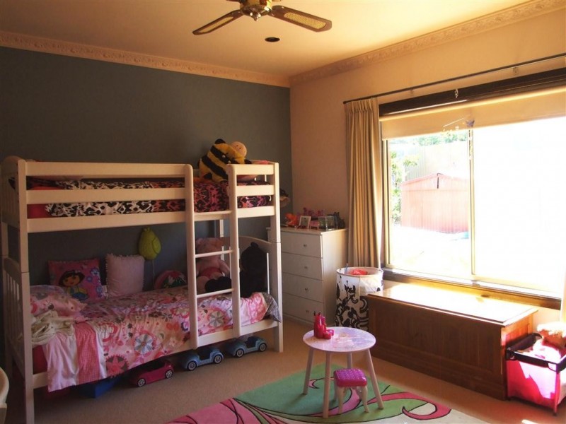 30 Third Street, Loxton SA 5333