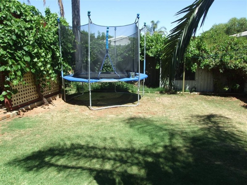 30 Third Street, Loxton SA 5333
