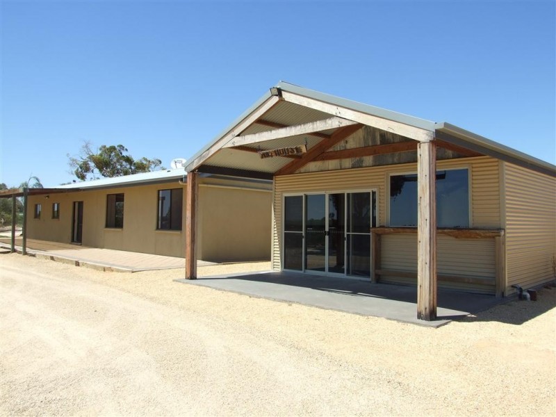 390 Nitschke Road, Loxton SA 5333