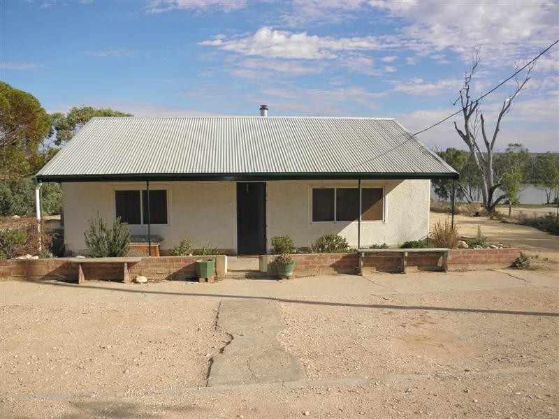 9109 Sturt Highway, Blanchetown SA 5357