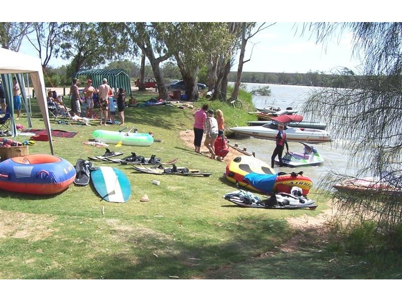 9109 Sturt Highway, Blanchetown SA 5357