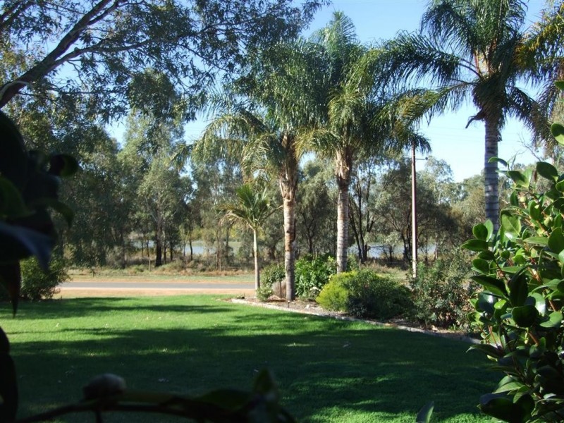 372 Holmes Road, Kingston On Murray SA 5331