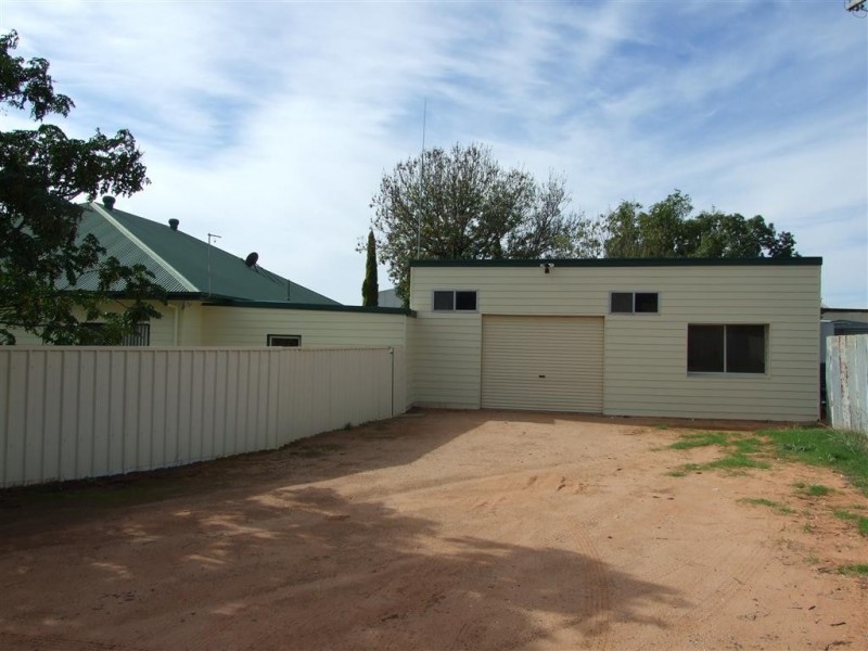 93 Government Road, Renmark SA 5341