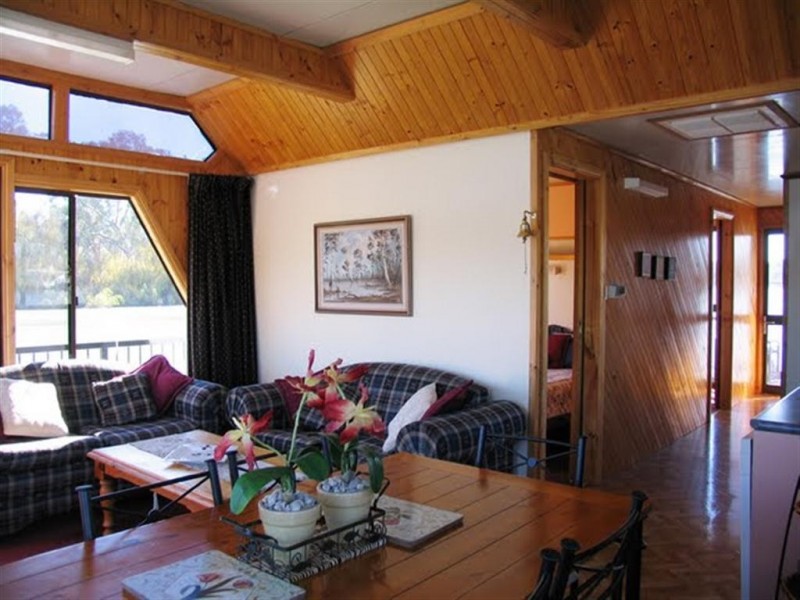 5 Lock Road, Paringa SA 5340