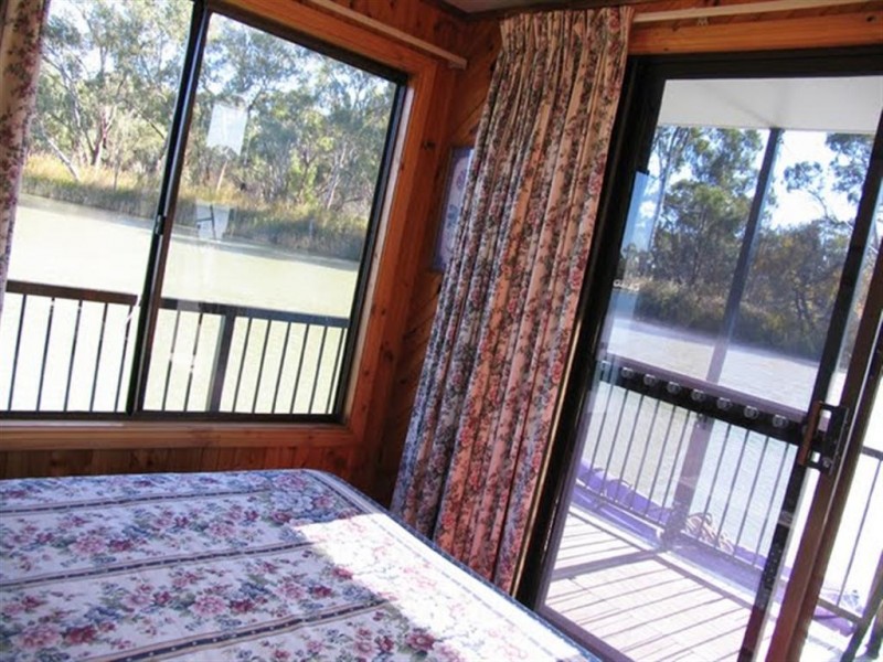 5 Lock Road, Paringa SA 5340