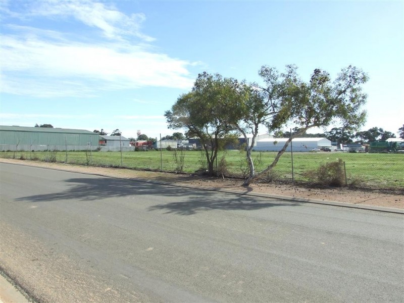 Lot 4 Renmark Ave, Renmark SA 5341